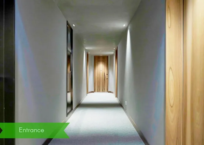 Appartamento San Babila Duomo View With Shared Rooftop Terrace Milano