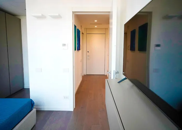 San Babila Duomo View With Shared Rooftop Terrace * Milano