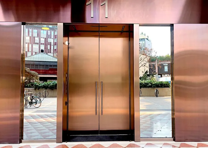 Appartamento San Babila Duomo View With Shared Rooftop Terrace