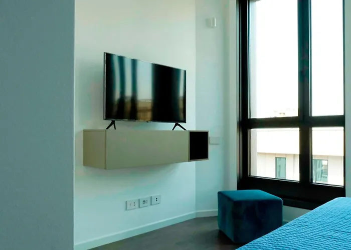 San Babila Duomo View With Shared Rooftop Terrace Appartamento Milano