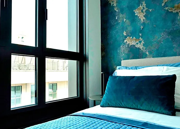 Appartamento San Babila Duomo View With Shared Rooftop Terrace Milano