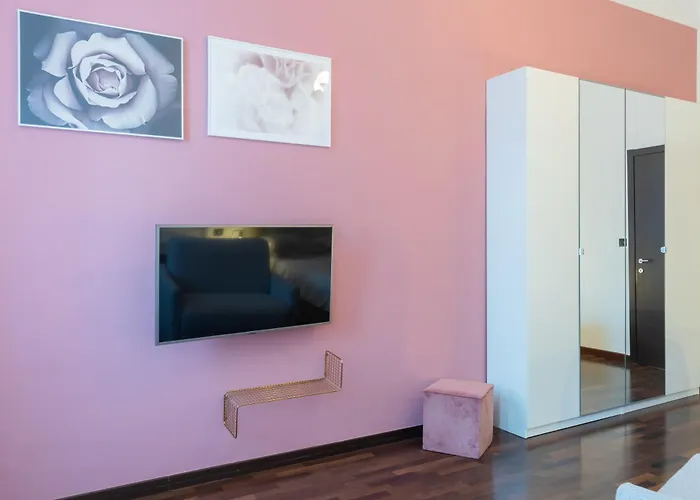 شقة Duomo View - 2 Min From Duomo Amazing Location ميلان