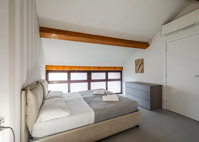 - Spazioso Vicino Metro Apartment *