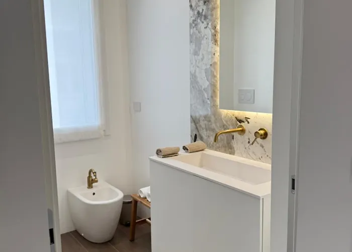 White House Con Posti Auto Appartamento Milano