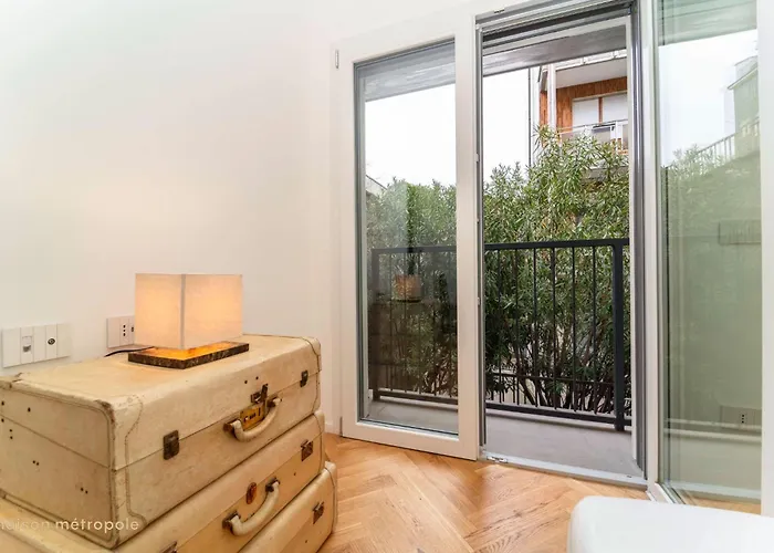 Nivola House, Bilocale Su Tre Livelli E Terrazzo