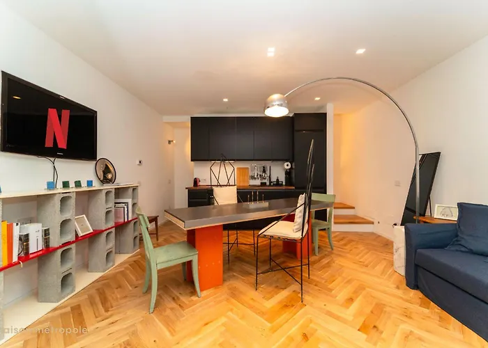 Nivola House, Bilocale Su Tre Livelli E Terrazzo