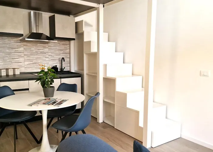Fantastic Flat Famagosta Area, Forum, Parking, Netflix * ميلان