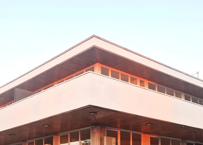 Fantastic Flat Famagosta Area, Forum, Parking, Netflix *