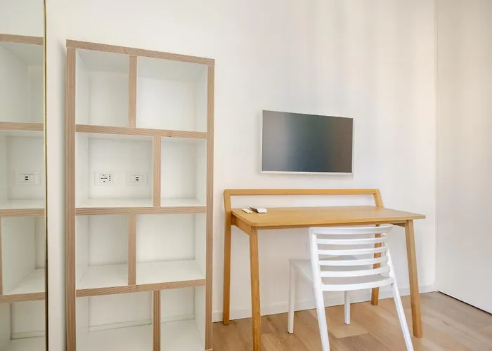 Design And Comfort In Isola In The Heart Of *