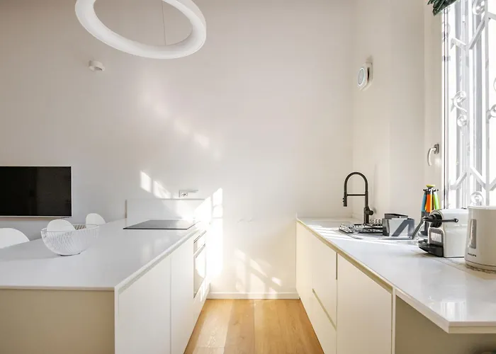 Design And Comfort In Isola In The Heart Of Apartment