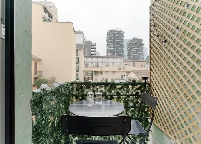 Isola - Volturno - Luminoso Bilocale Con Balcone *