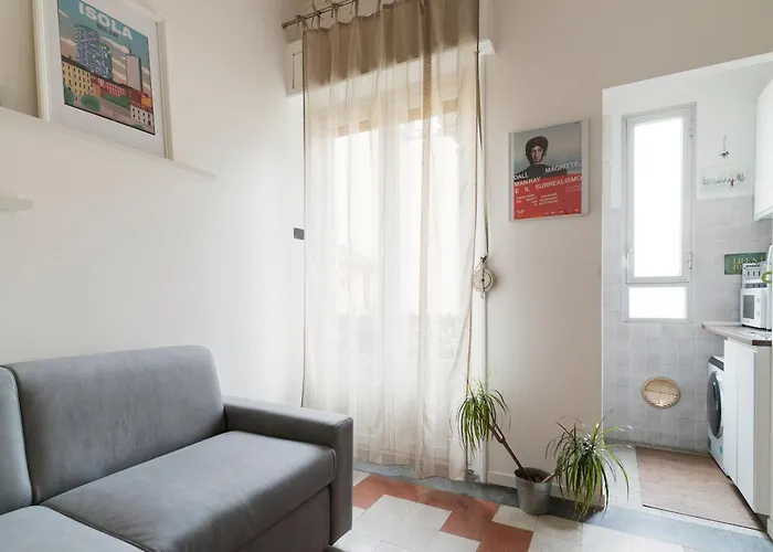 Isola - Volturno - Luminoso Bilocale Con Balcone Apartment *