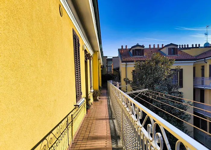 Stylish Top-floor Apt; Design Disctrict Apartmán Milán