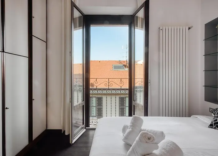 Lägenhet Stylish Top-floor Apt; Design Disctrict Milano