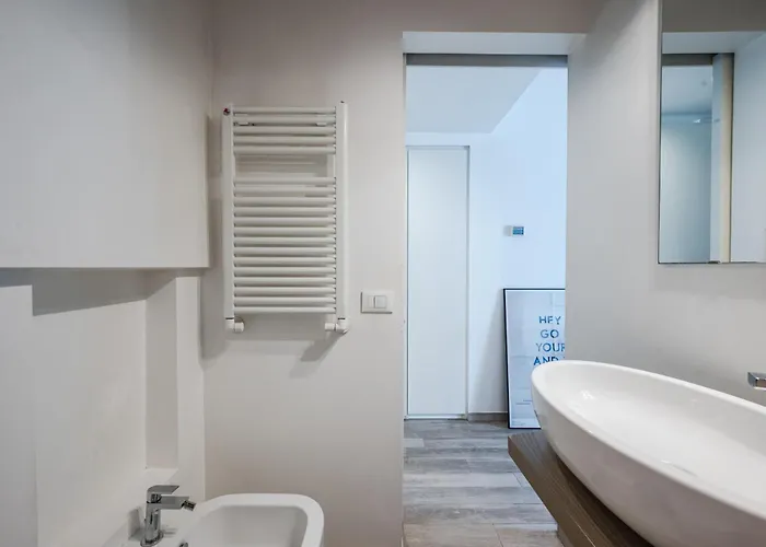 200mt Metro - Design For Creative Living *