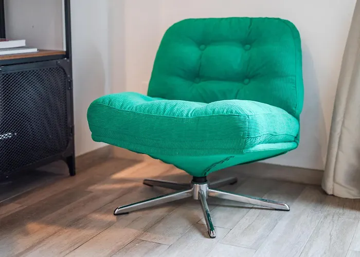 200mt Metro - Design For Creative Living *