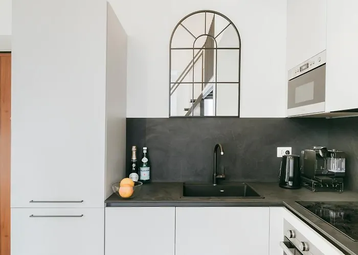 Daire Casa In Palazzo Liberty - E Ben Collegato