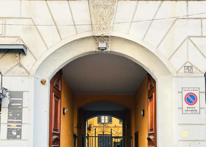 Navigli Mario Porta Genova Milánó