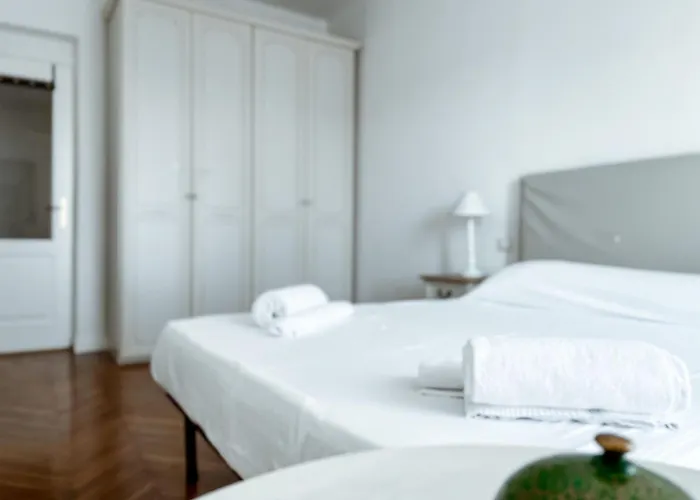 White Pearl - Citycenter - Large & Elegant Flat * Milano