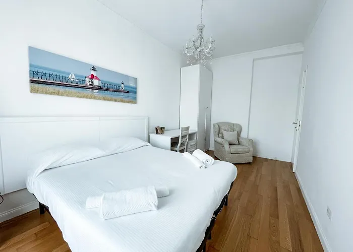 White Pearl - Citycenter - Large & Elegant Flat Appartamento