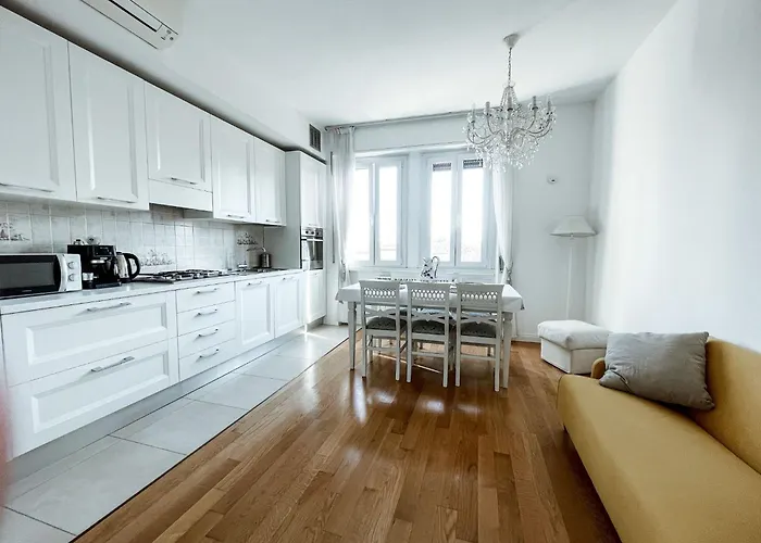 White Pearl - Citycenter - Large & Elegant Flat Milano