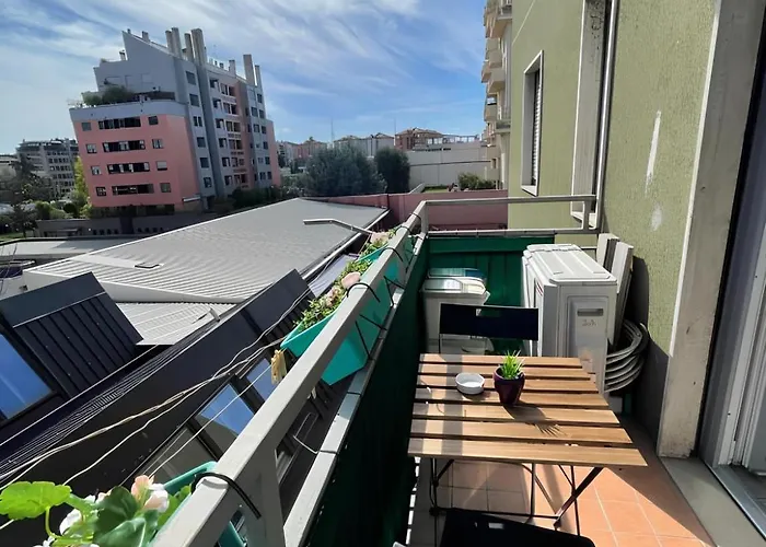 Gardone - Ampio Con 2 Da Letto - Comodo Per Duomo! Apartmán *