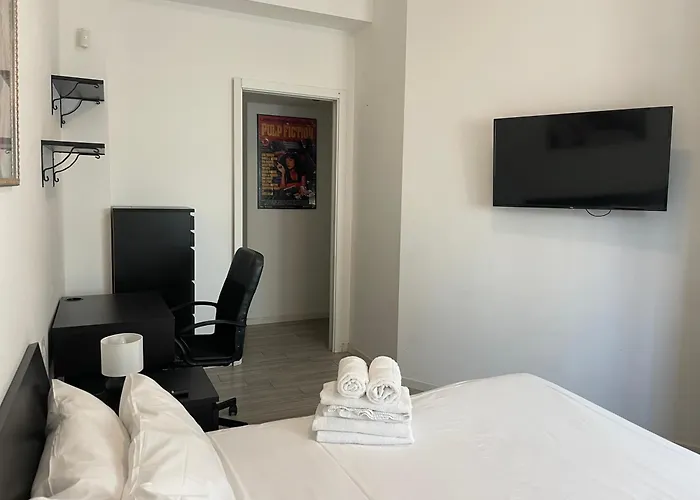 Gardone - Ampio Con 2 Da Letto - Comodo Per Duomo! Apartmán *