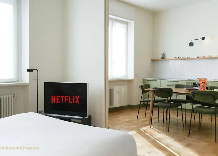 Navigli House, Trilocale Con Vista Fiume Lägenhet *