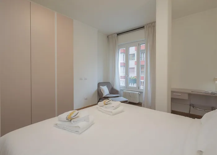 Apartment Spacious 2bdr With Balcony Arco-sempione Area, By Rentopolis *