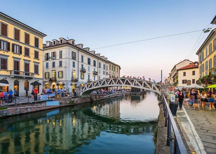 Navigli Vibes By Nabstays * Milaan