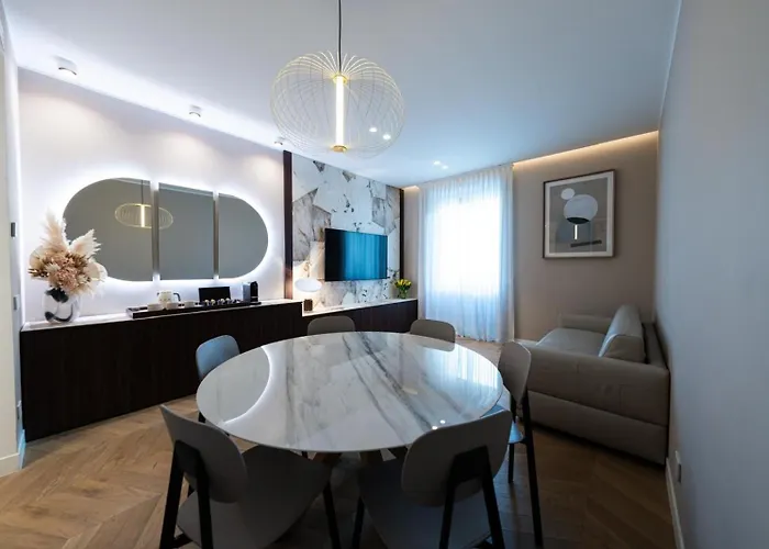 Palazzo Fontana Duomo View Golden House Apartmán *