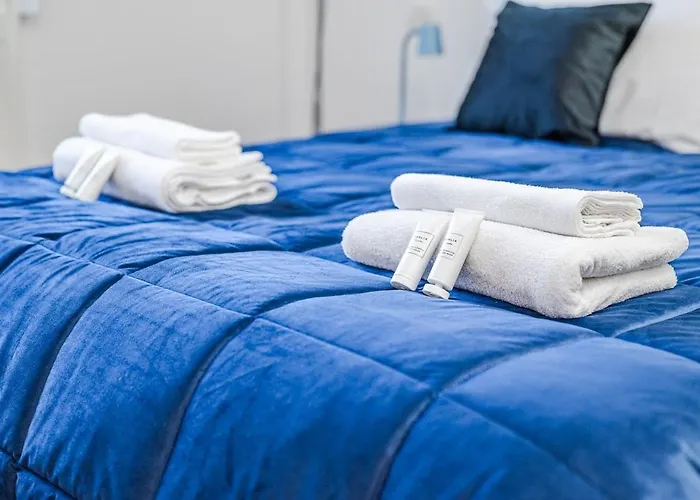 Centro Duomo-wifi-metro Апартаменты Милан