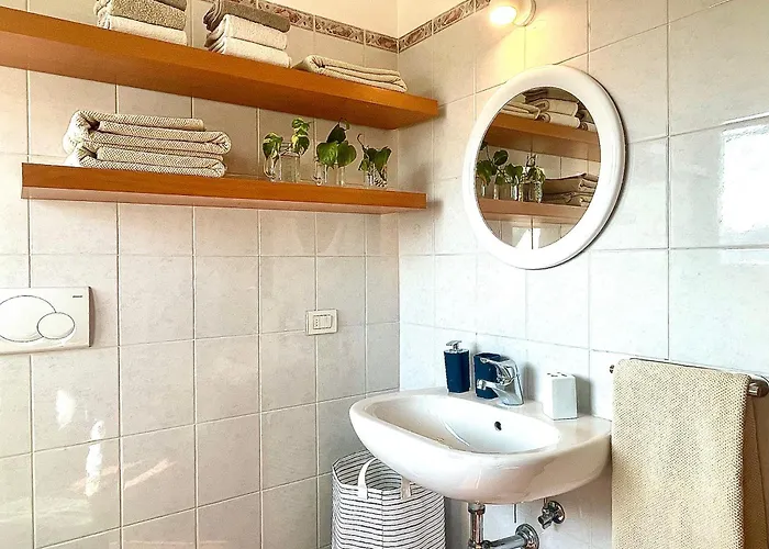 7 Min Walk To Lancetti Station - Marilyn House