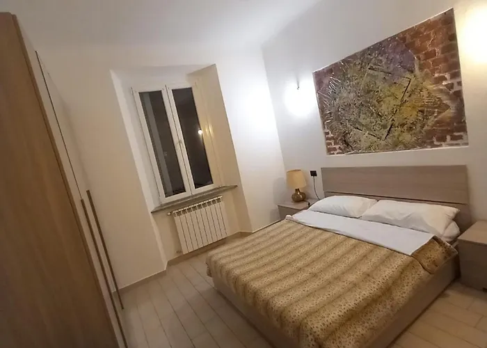 3 Station Free Parking