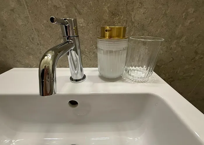 Luxury Design 1br 1ba High Ceilings Mediolan