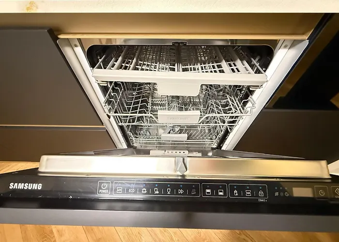 Luxury Design 1br 1ba High Ceilings Apartament