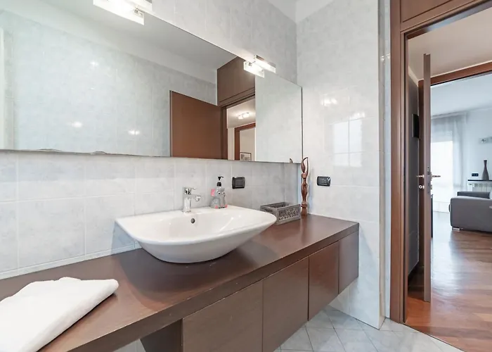 Apartamento 10 Minutes From Bocconi, Elegance And Comfort