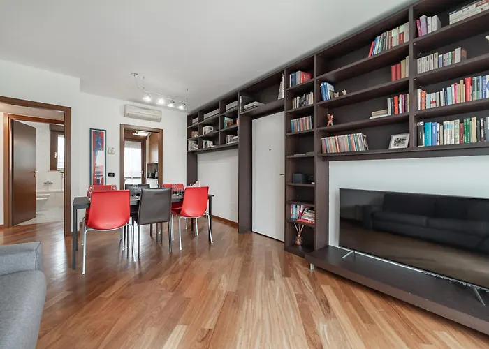 10 Minutes From Bocconi, Elegance And Comfort