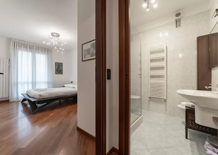 Appartamento 10 Minutes From Bocconi, Elegance And Comfort Milano