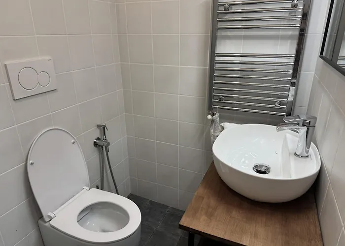 Pasteur-mm Red Line Apartament *