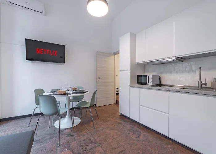 20 Minutes By Metro From The Centre Of