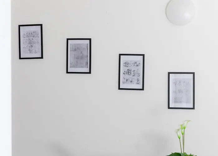 Modern Duomo Pensión *