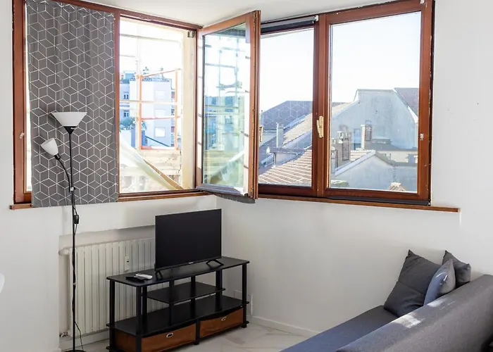 Modern Duomo Pensión *