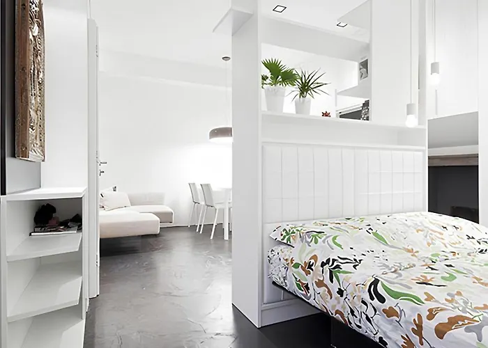 Lux Near Duomo / Mm Tricolore * Milano