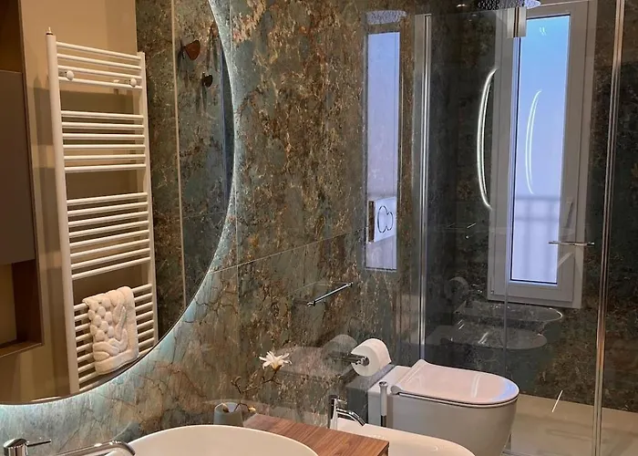 Casa Estia - Mico, Fiera Milano, Citylife, San Siro, Metro 2 Min - Refined Historic *