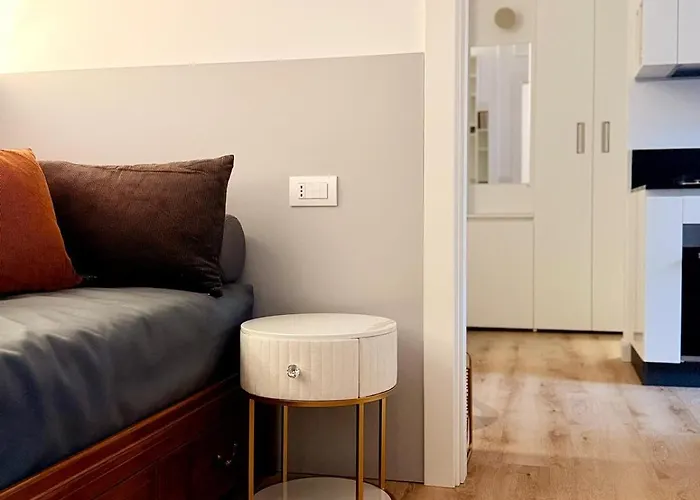 Casa Estia - Mico, Fiera Milano, Citylife, San Siro, Metro 2 Min - Refined Historic Апартаменты Милан