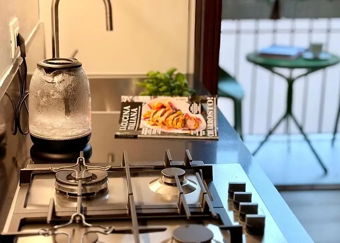 Casa Estia - Mico, Fiera Milano, Citylife, San Siro, Metro 2 Min - Refined Historic Милан