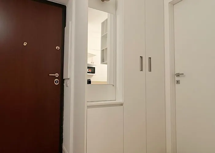 Casa Estia - Mico, Fiera Milano, Citylife, San Siro, Metro 2 Min - Refined Historic Апартаменты