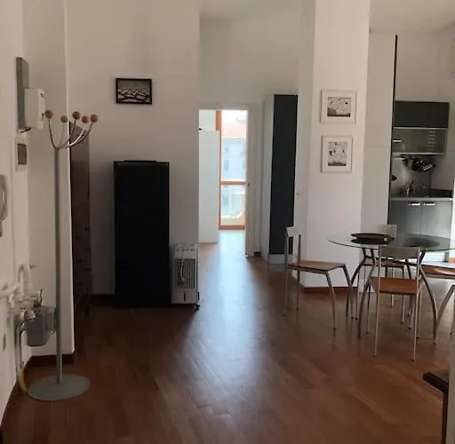 And Sunny - Navigli Milano