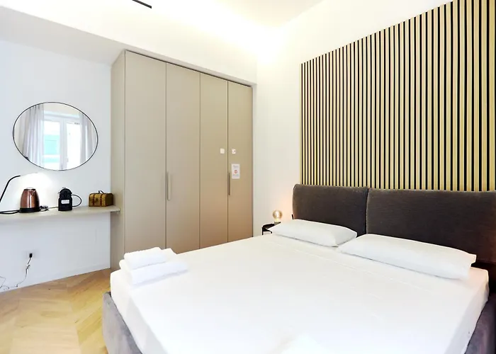 Duomo Imperial Suits - Modern And Comfortable *